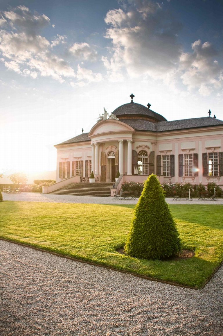 Der Stiftspavillon im barocken Garten